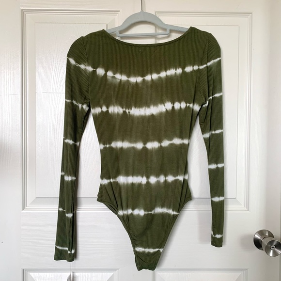 Ten Sixty Sherman Women’s Olive Green Tie Dye Square Neckline Body Suit - Picture 16 of 16